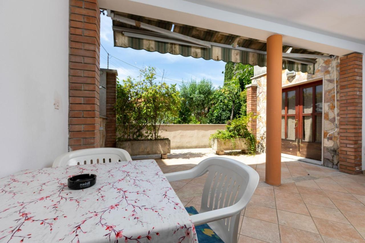 روفينج Apartments And Room Pergola المظهر الخارجي الصورة