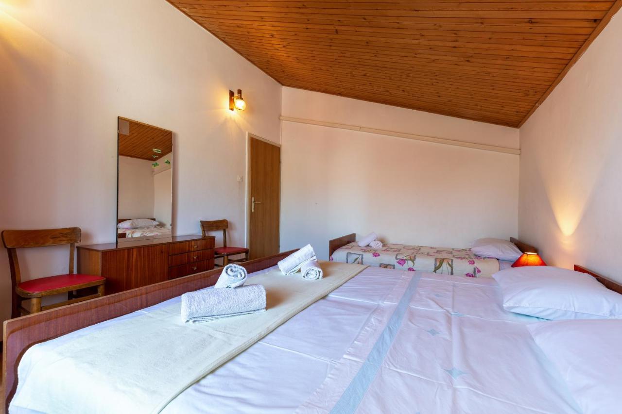 روفينج Apartments And Room Pergola المظهر الخارجي الصورة