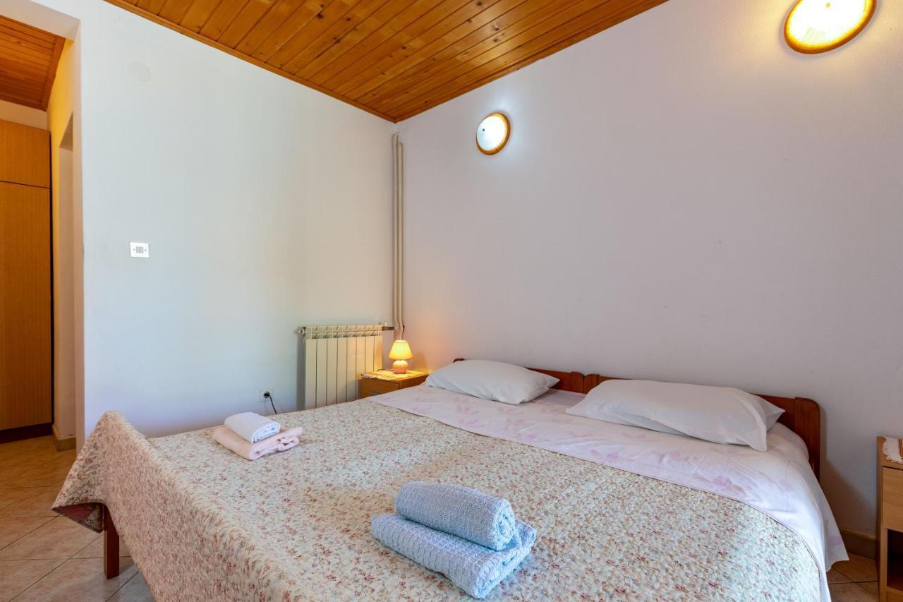 روفينج Apartments And Room Pergola المظهر الخارجي الصورة